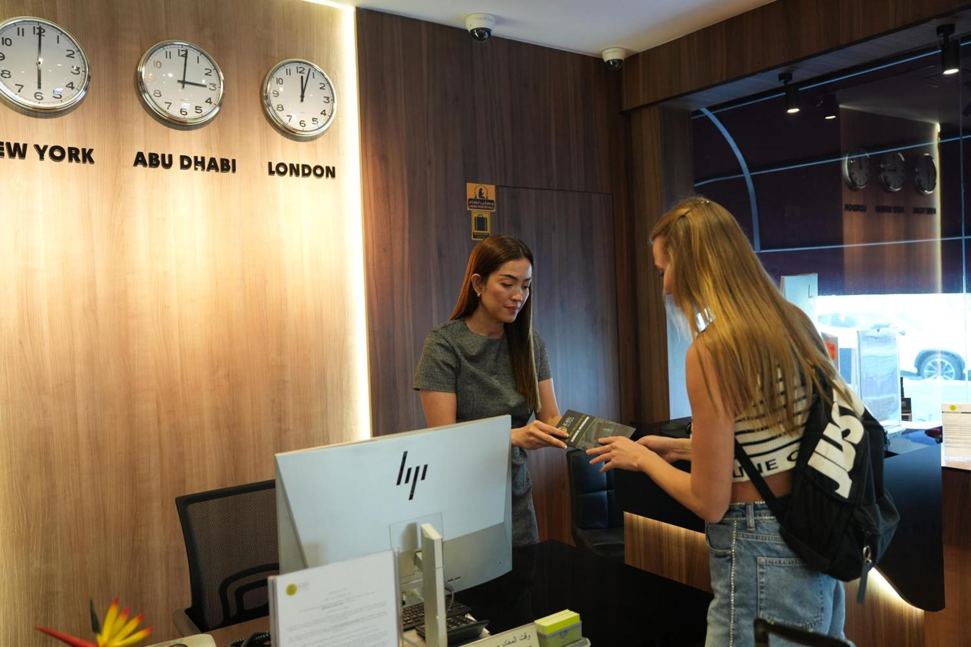 Ag Hotel Abu Dhabi Ngoại thất bức ảnh